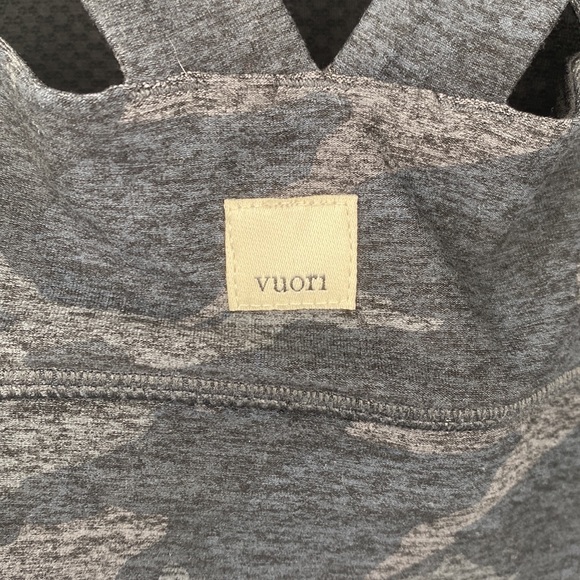 Vuori Elevation Bra Camo Print Strappy Back Sports Bra Size Large Athletic - Picture 8 of 10